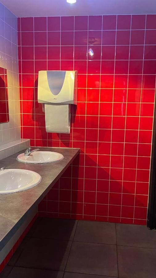 L'Excess Hotel Vierzon Kültér fotó