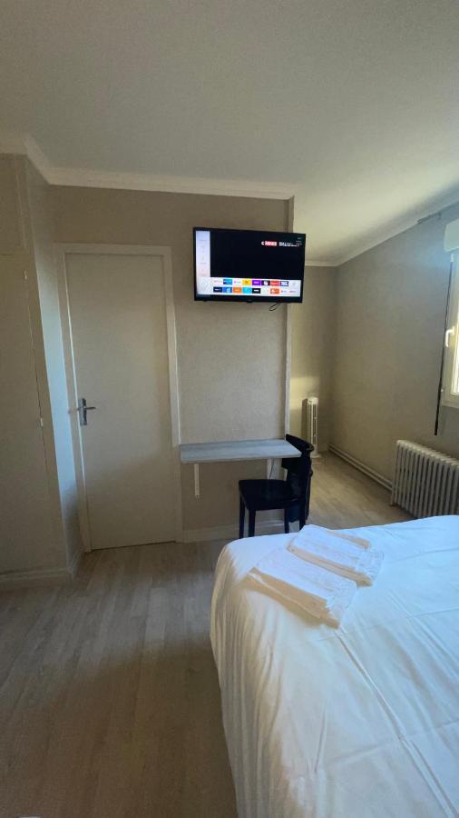 L'Excess Hotel Vierzon Kültér fotó