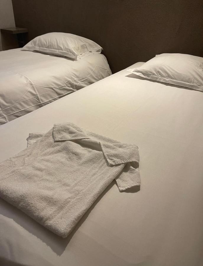 L'Excess Hotel Vierzon Kültér fotó