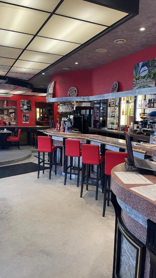 L'Excess Hotel Vierzon Kültér fotó