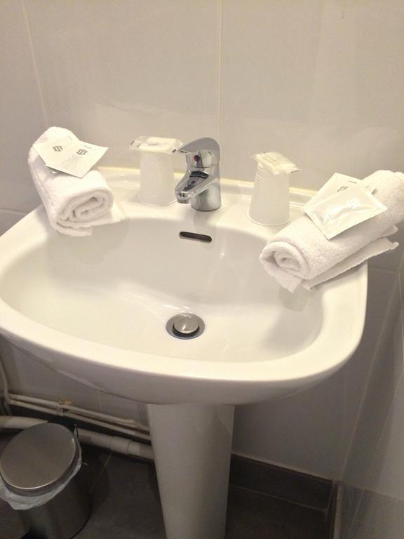 L'Excess Hotel Vierzon Kültér fotó